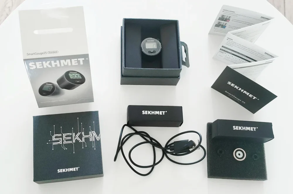 Gen-2 25mm STD Sekhmet Digital Pressure Gauge 300 bar 【1/8 BSPP thread】 - Image 3
